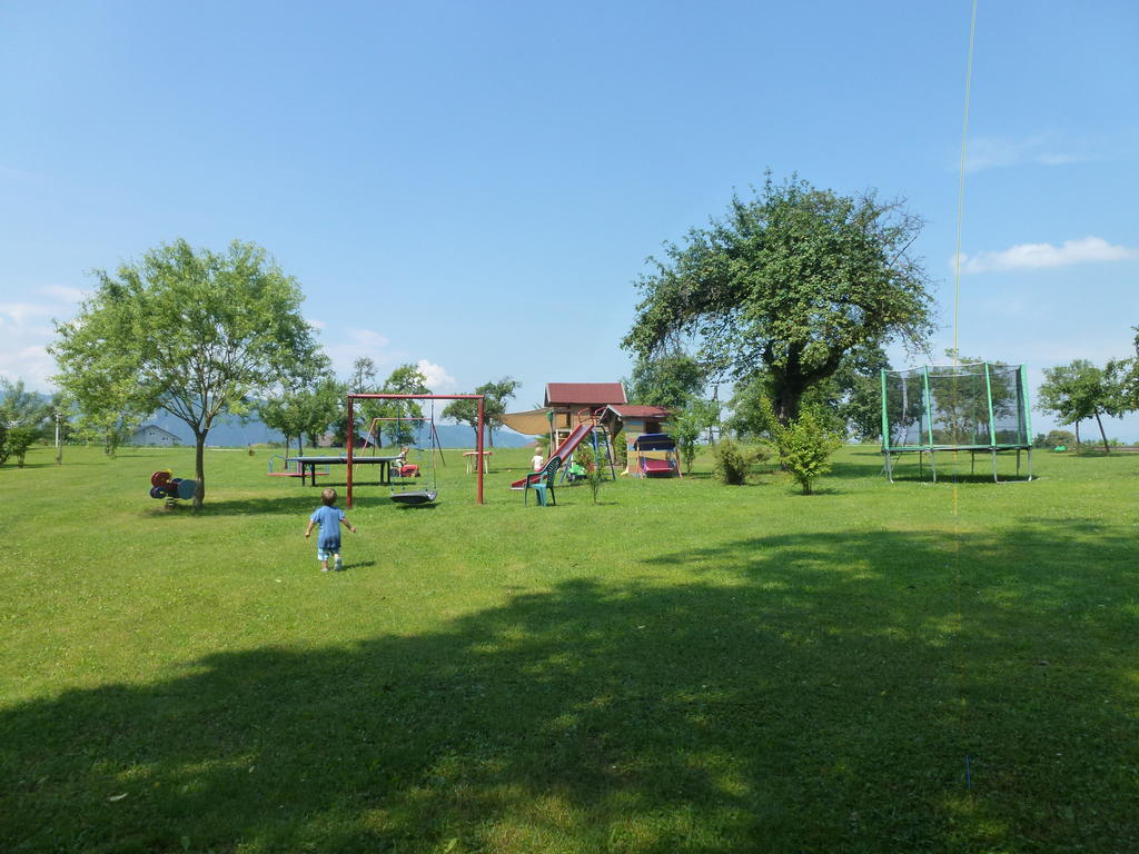 Appartement Landhaus Felsenkeller Sankt Kanzian am Klopeiner See Esterno foto